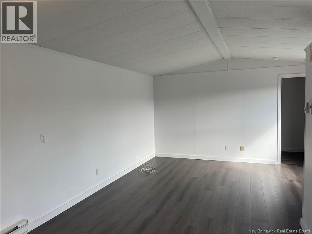 28 Morland Avenue, Saint John, New Brunswick E2J 3Y5 - Photo 4 - NB128516