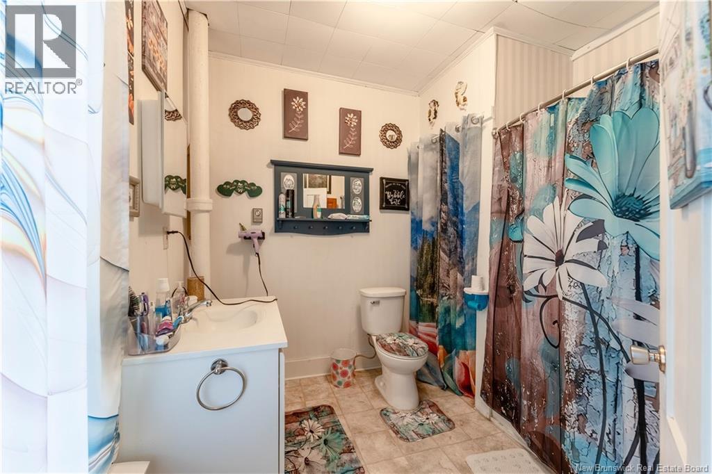 15 Veazey Street, St. Stephen, New Brunswick  E3L 2E8 - Photo 34 - NB128228