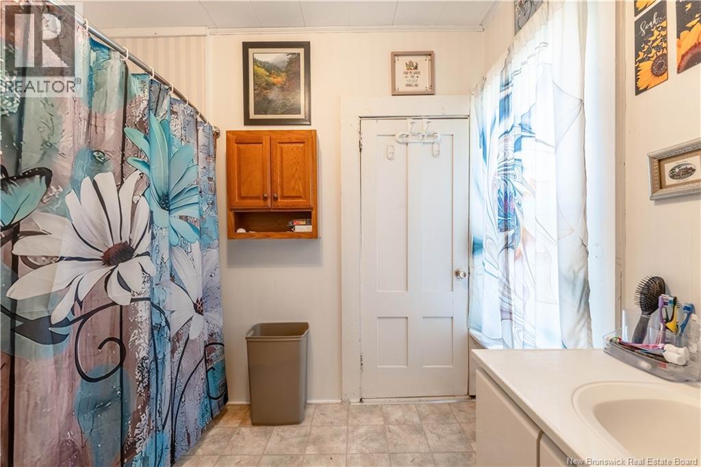 15 Veazey Street, St. Stephen, New Brunswick  E3L 2E8 - Photo 35 - NB128228