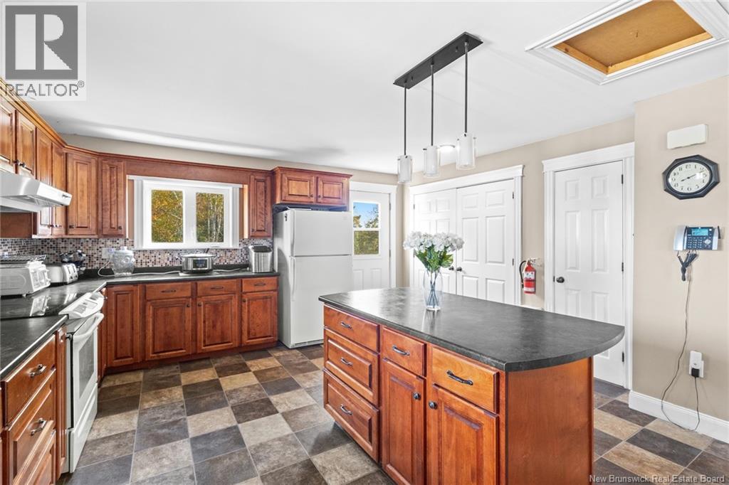 2535 Route 102, Lincoln, New Brunswick  E3B 7E6 - Photo 12 - NB128574