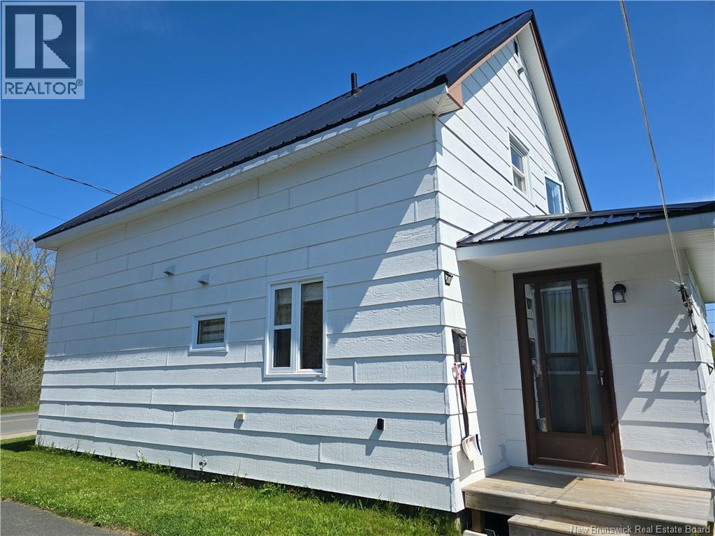 1413 Rough Waters, Bathurst, New Brunswick  E2A 1Z4 - Photo 8 - NB128561