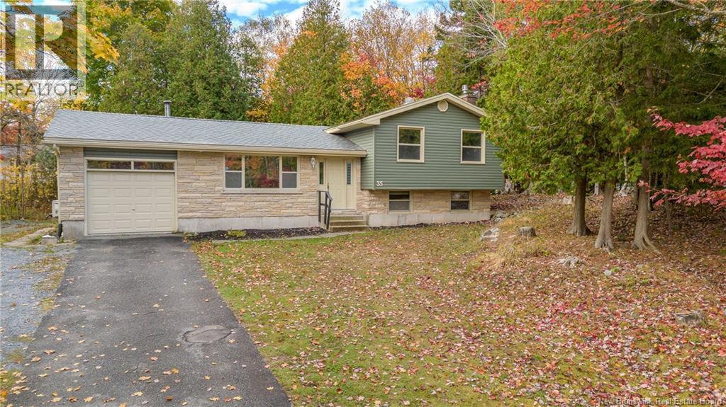 35 Highland Avenue, Rothesay, New Brunswick