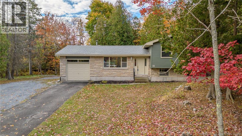 35 Highland Avenue, Rothesay, New Brunswick E2E 5N1 - Photo 3 - NB128618