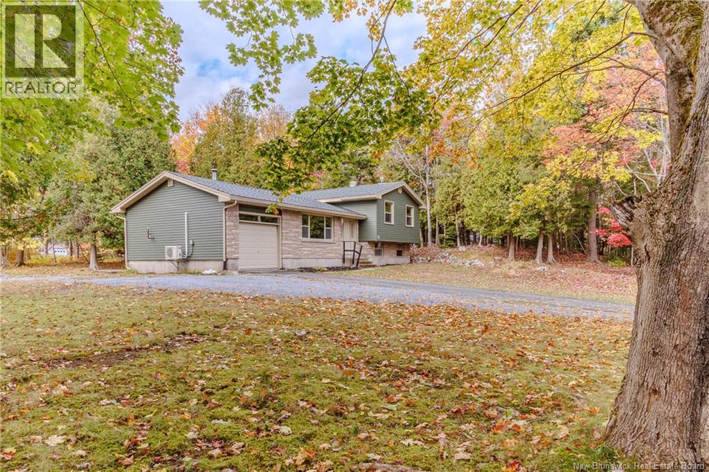 35 Highland Avenue, Rothesay, New Brunswick E2E 5N1 - Photo 4 - NB128618