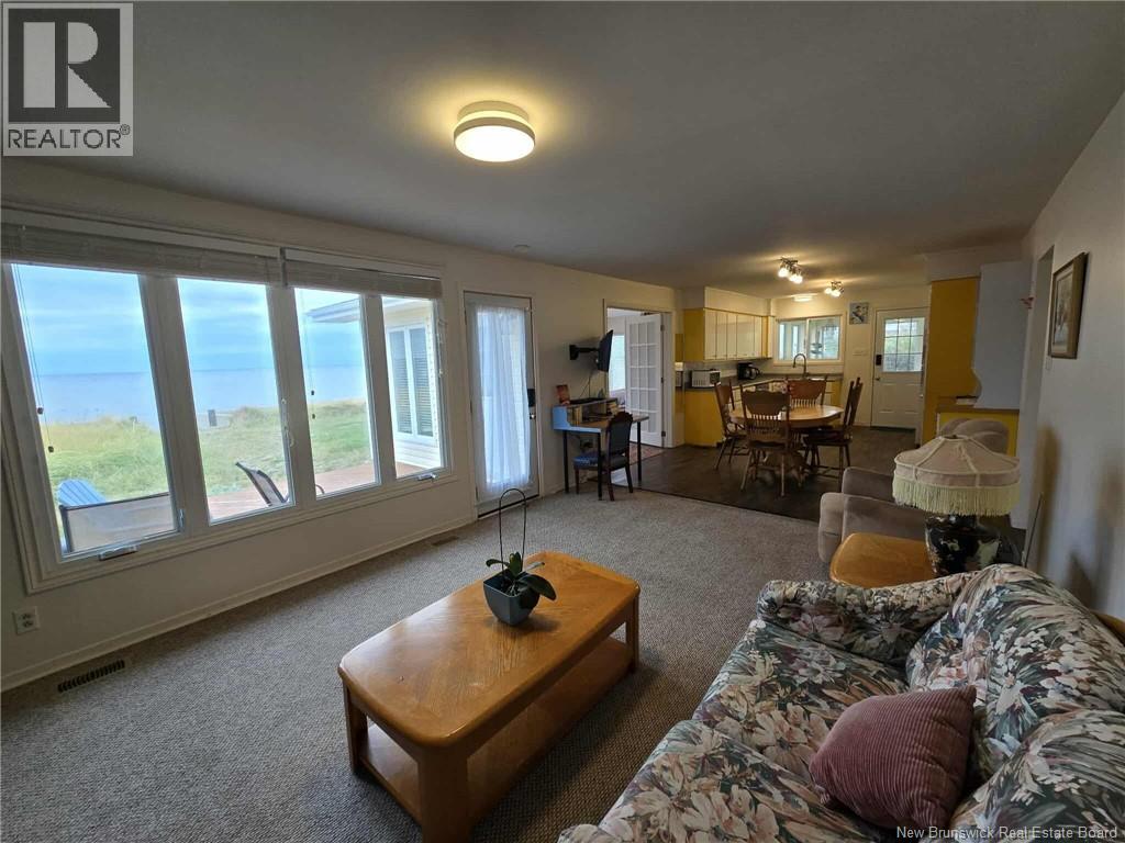 349 Bayshore Drive, Bathurst, New Brunswick  E2A 6A5 - Photo 19 - NB128623