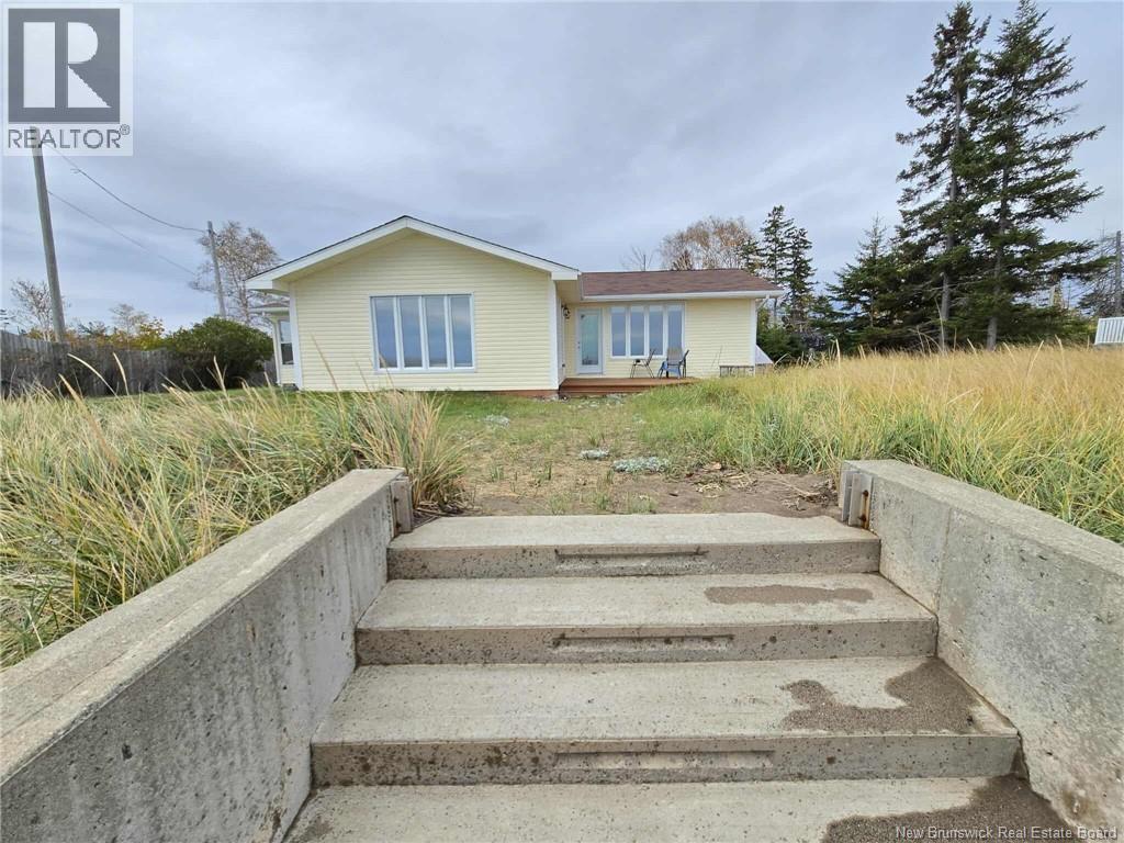 349 Bayshore Drive, Bathurst, New Brunswick  E2A 6A5 - Photo 7 - NB128623