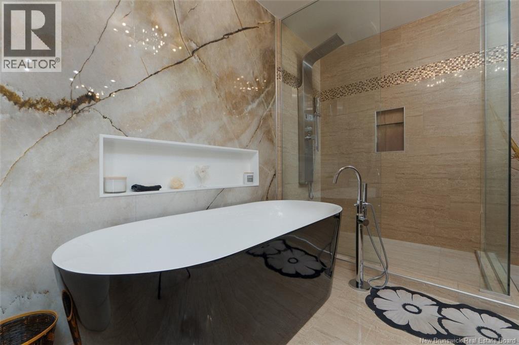 112 De La Falaise Street Unit# 201, Edmundston, New Brunswick E3V 0C4 - Photo 13 - NB128636