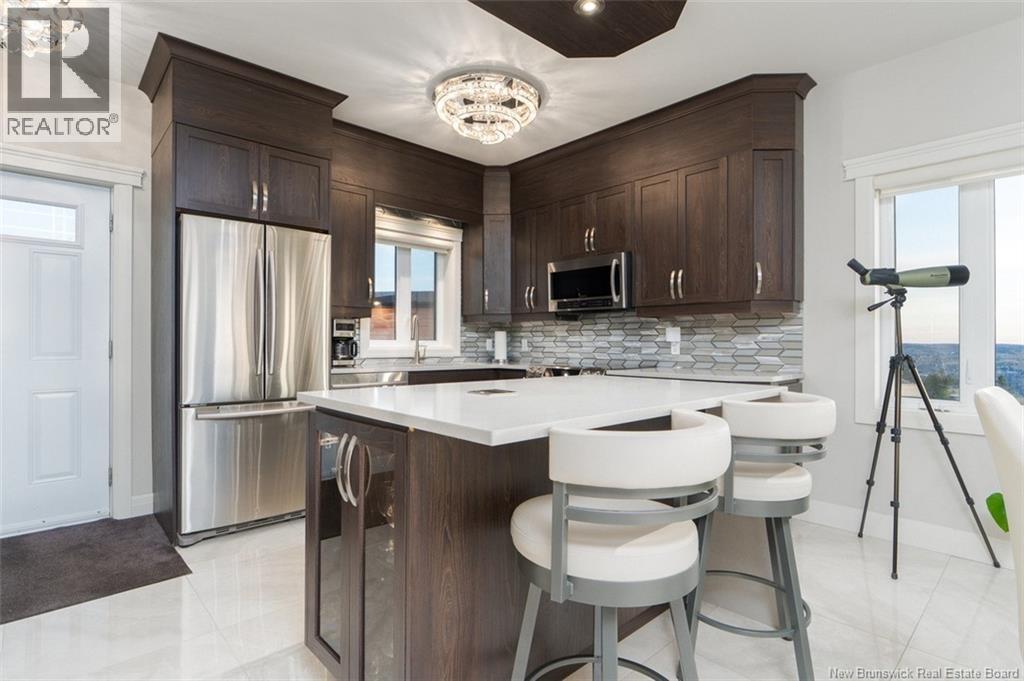 112 De La Falaise Street Unit# 201, Edmundston, New Brunswick E3V 0C4 - Photo 2 - NB128636