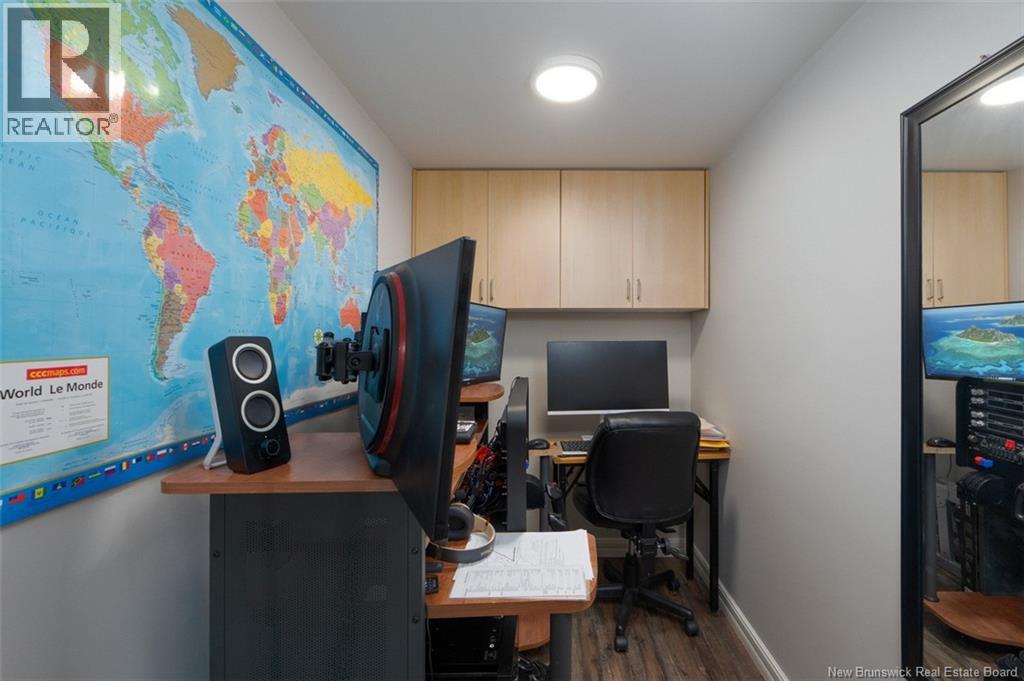 112 De La Falaise Street Unit# 201, Edmundston, New Brunswick E3V 0C4 - Photo 20 - NB128636