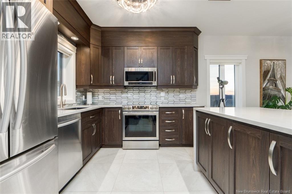 112 De La Falaise Street Unit# 201, Edmundston, New Brunswick E3V 0C4 - Photo 3 - NB128636