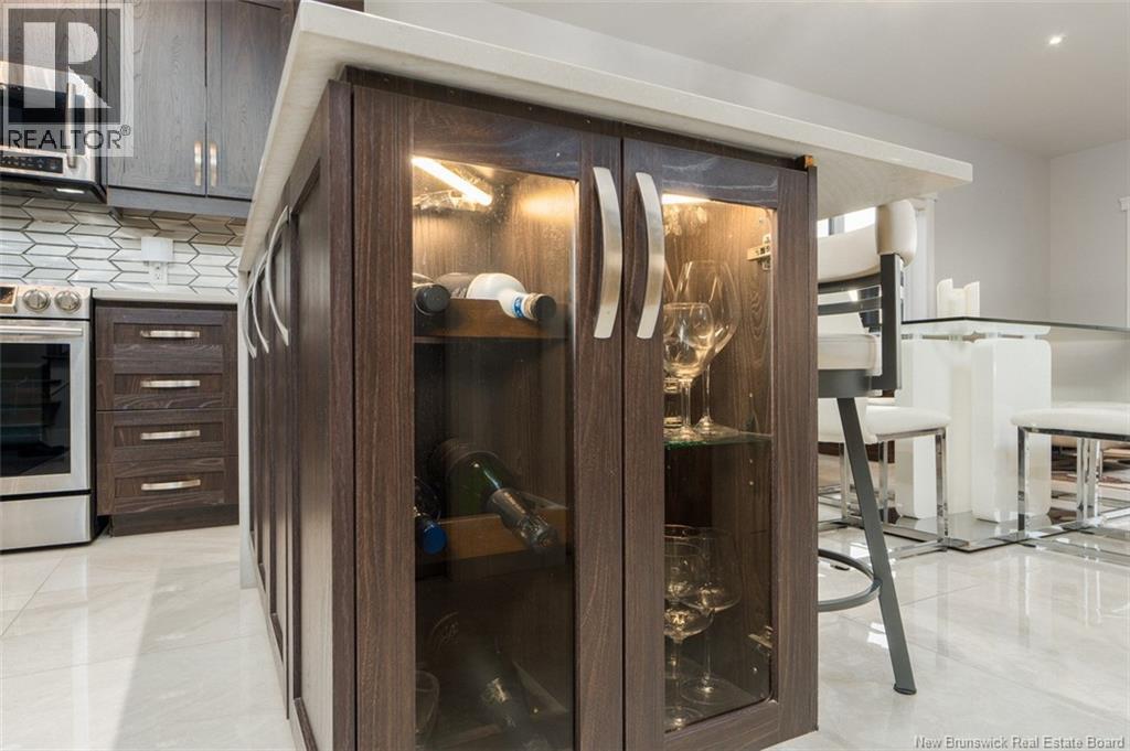 112 De La Falaise Street Unit# 201, Edmundston, New Brunswick E3V 0C4 - Photo 4 - NB128636