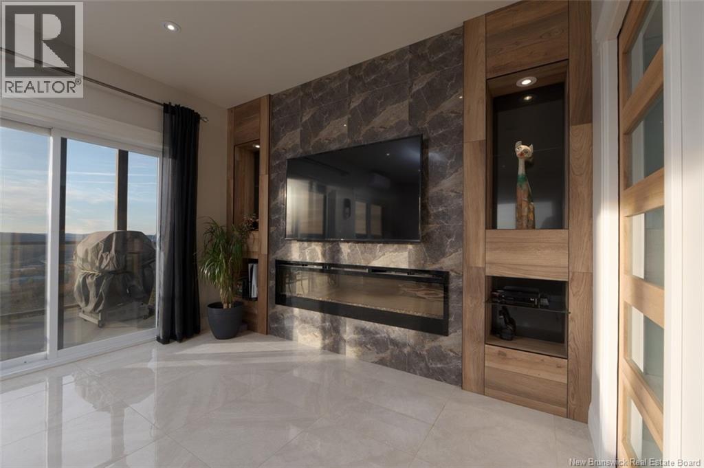 112 De La Falaise Street Unit# 201, Edmundston, New Brunswick E3V 0C4 - Photo 9 - NB128636
