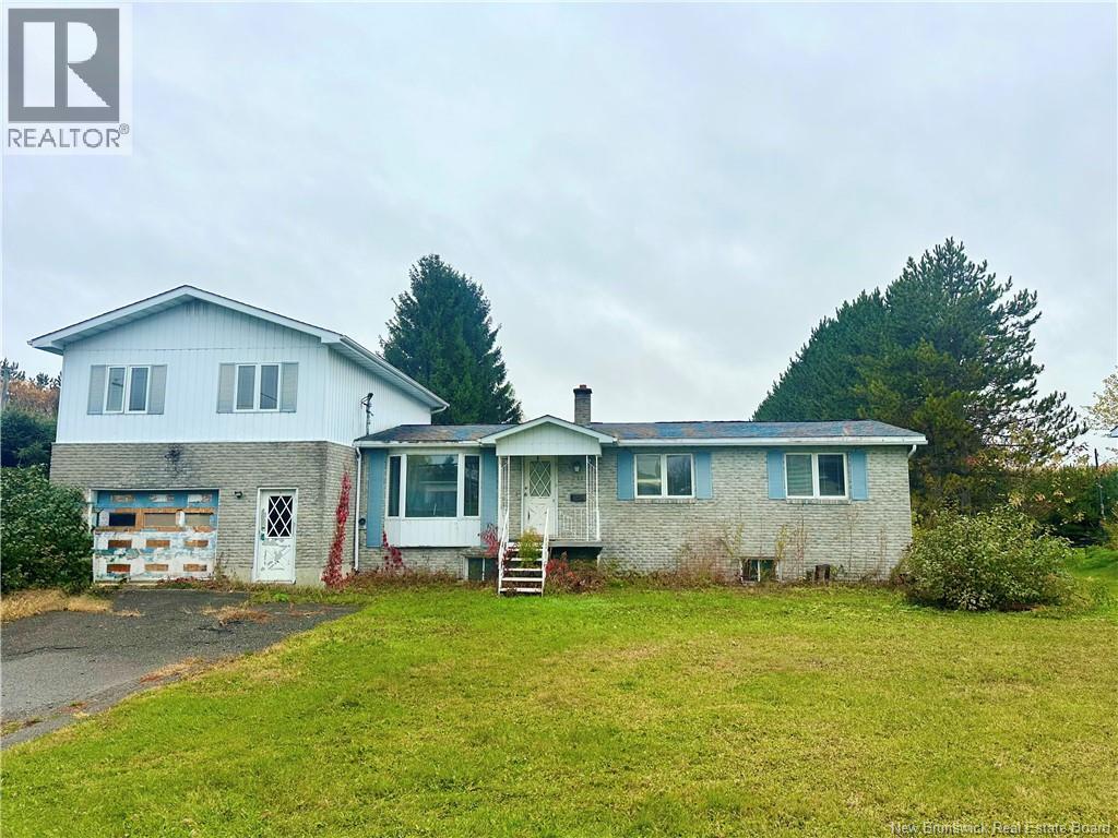 211 Beaulieu Street, Grand-Sault/Grand Falls, New Brunswick