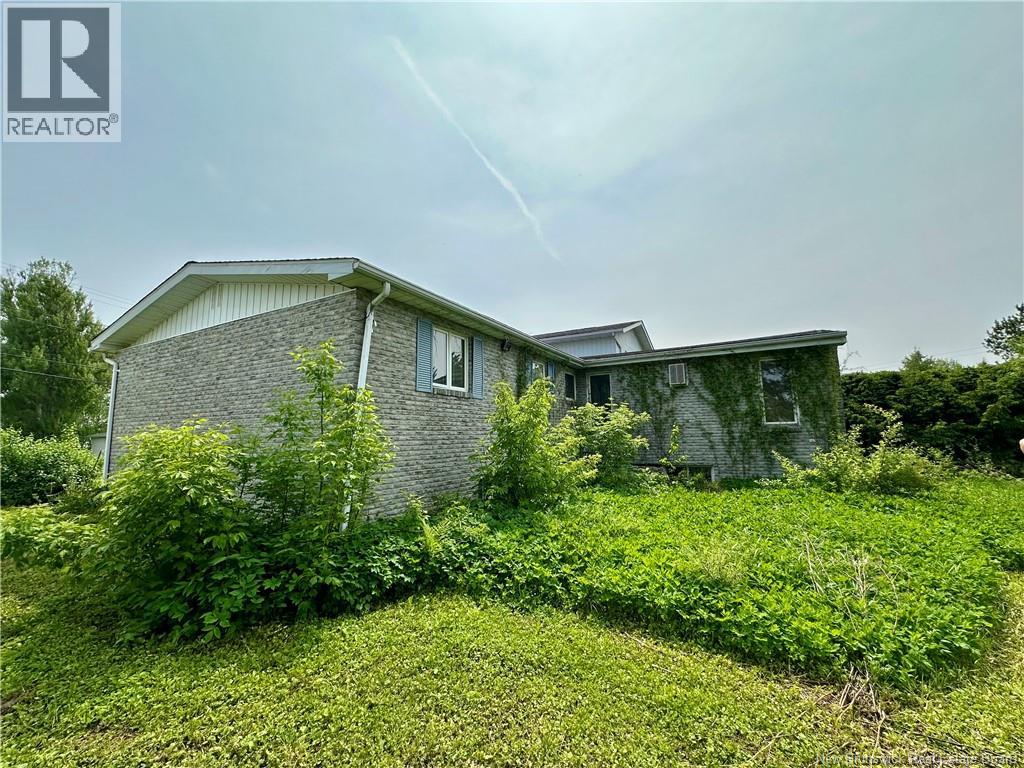 211 Beaulieu Street, Grand-Sault/grand Falls, New Brunswick  E3Y 1E3 - Photo 3 - NB128321