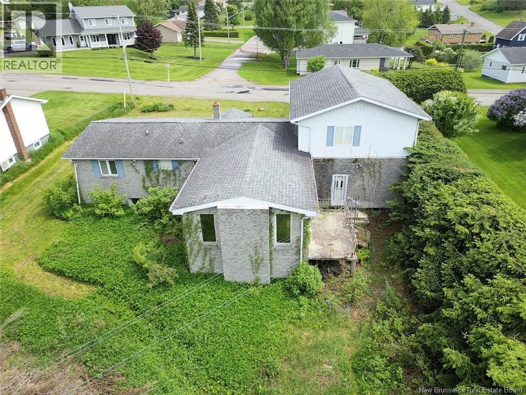 211 Beaulieu Street, Grand-Sault/grand Falls, New Brunswick  E3Y 1E3 - Photo 4 - NB128321