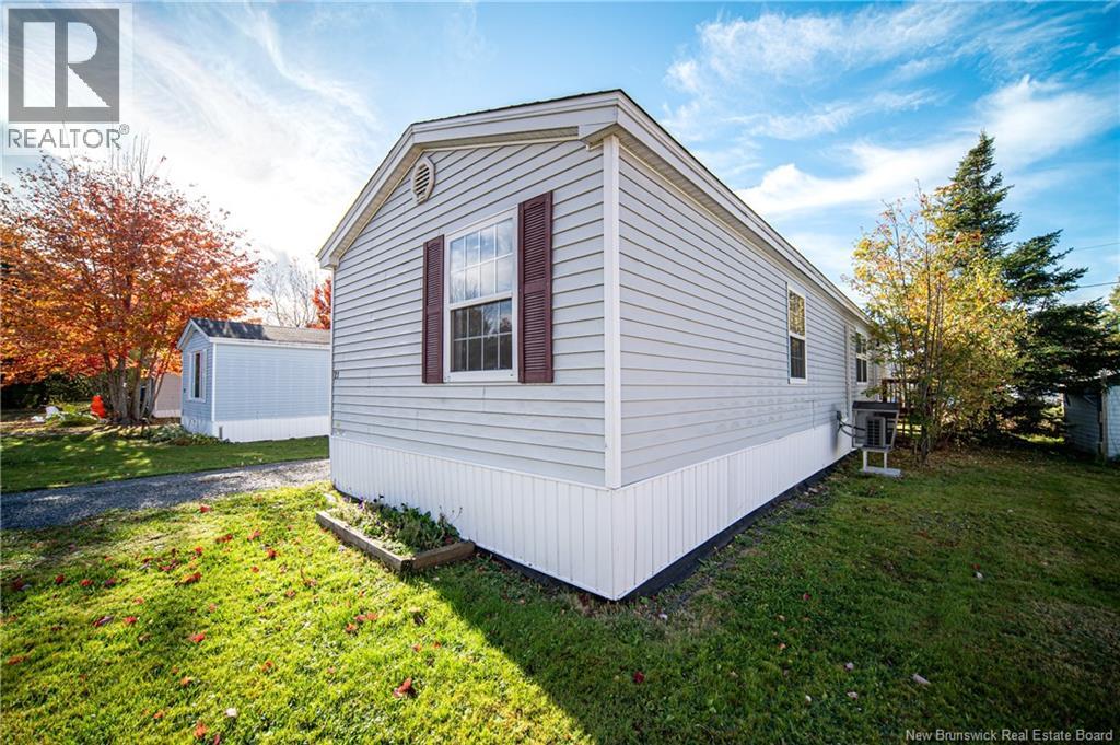 21 Ramsey Street, Lincoln, New Brunswick  E3B 6X1 - Photo 2 - NB128633