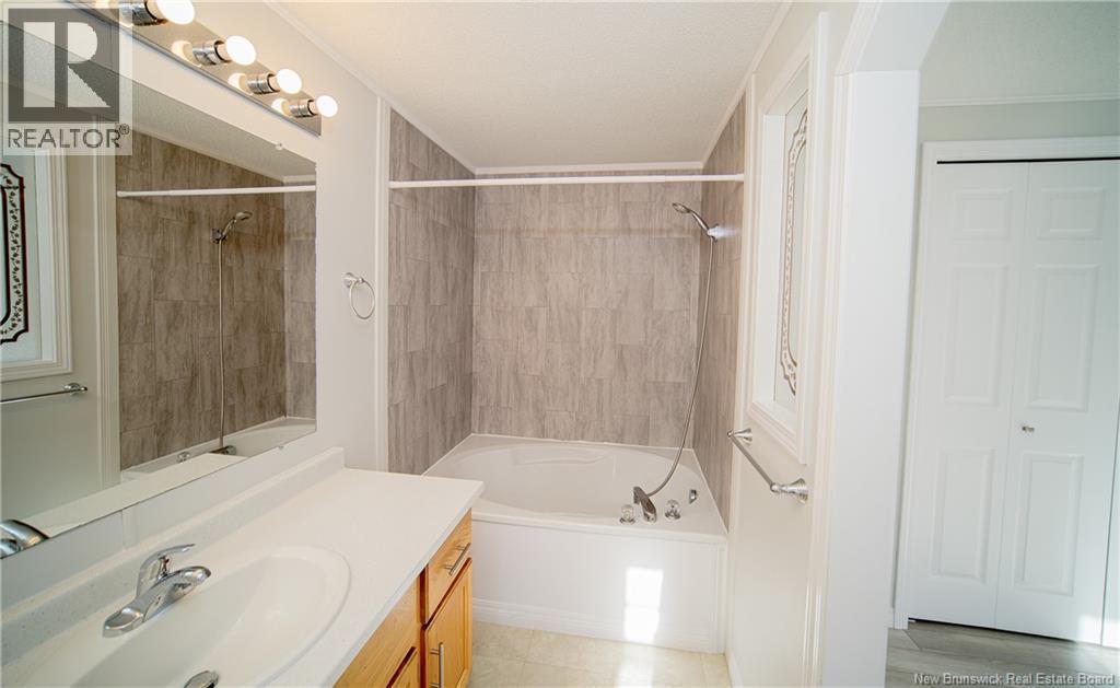 21 Ramsey Street, Lincoln, New Brunswick  E3B 6X1 - Photo 39 - NB128633