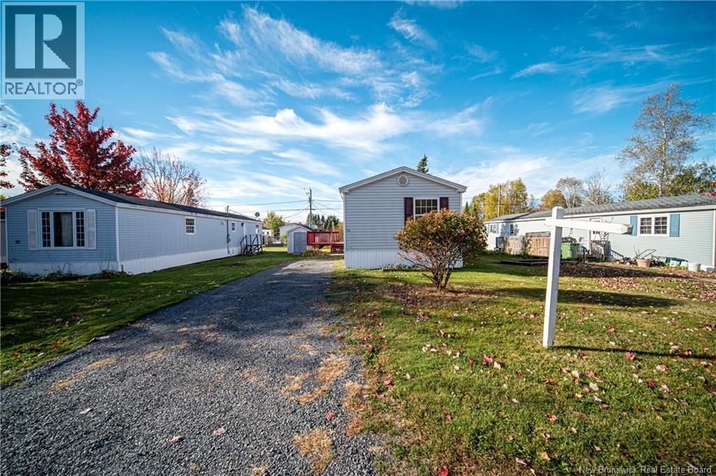 21 Ramsey Street, Lincoln, New Brunswick  E3B 6X1 - Photo 8 - NB128633