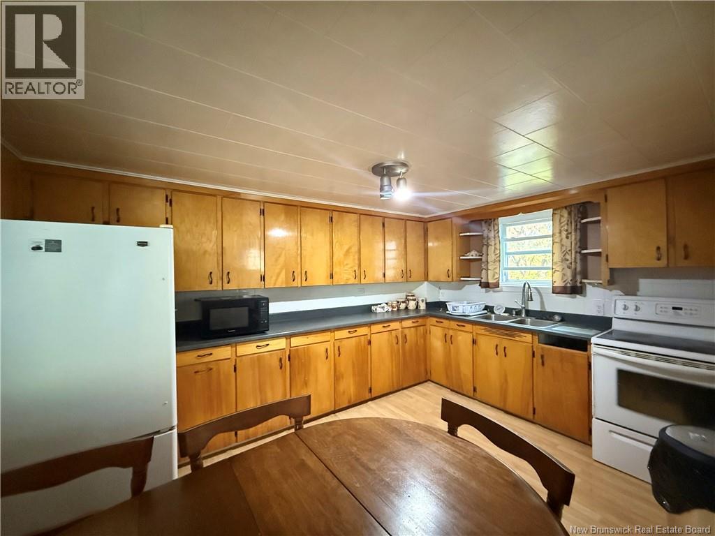 365 Adelaide Street, Dalhousie, New Brunswick E8C 1B3 - Photo 8 - NB128670