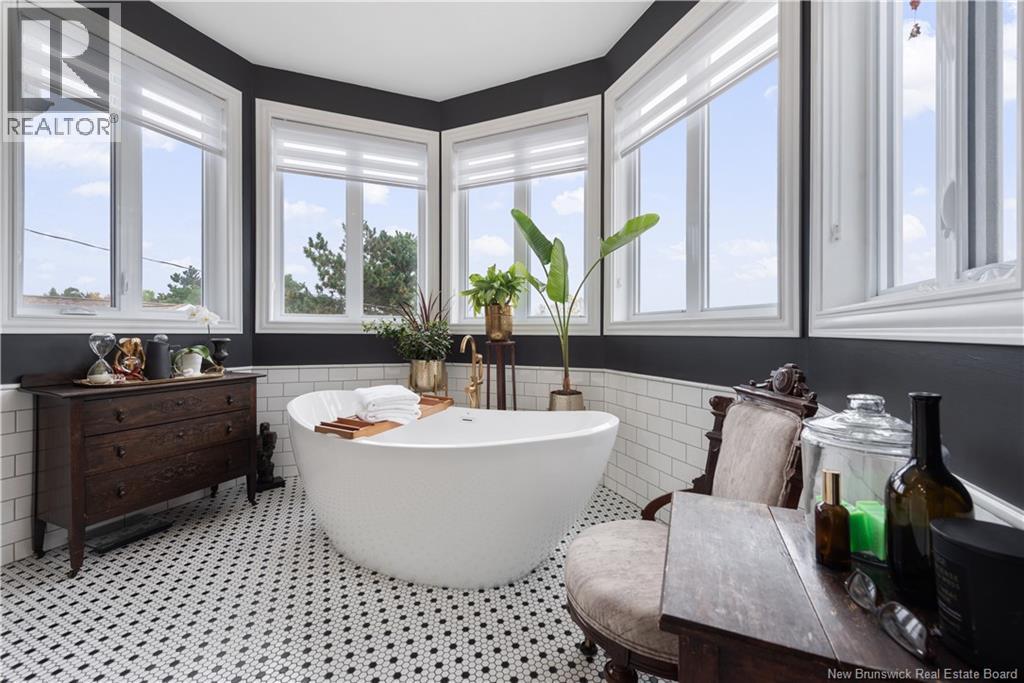 424 Shediac Road, Moncton, New Brunswick E1A 2T1 - Photo 20 - NB128650