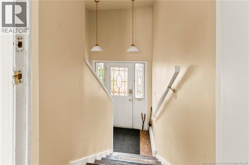 174 Argyle, Moncton, New Brunswick E1C 3V2 - Photo 4 - NB128637