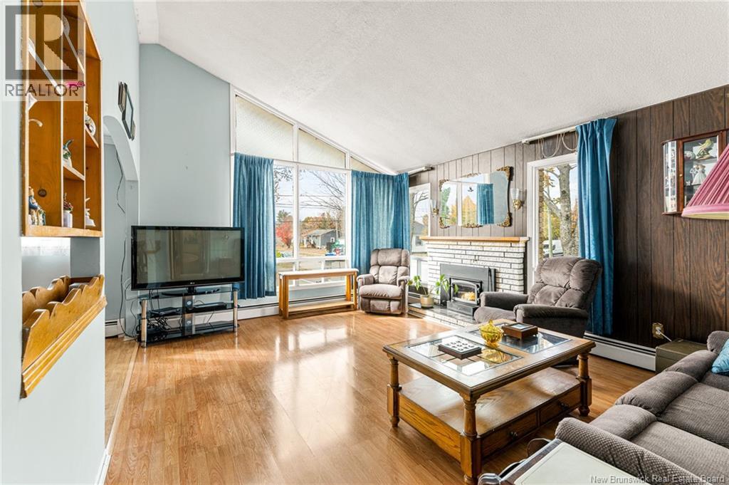 174 Argyle, Moncton, New Brunswick E1C 3V2 - Photo 6 - NB128637