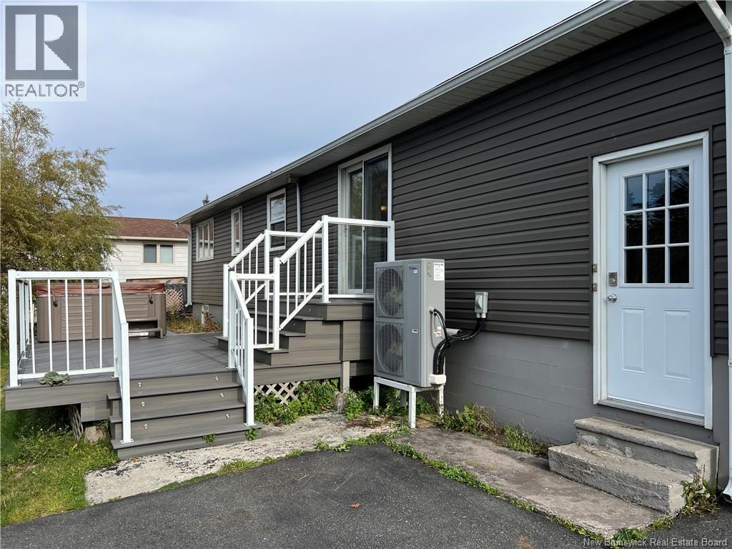 63 Buena Vista Avenue, Saint John, New Brunswick  E2M 2S7 - Photo 5 - NB127974