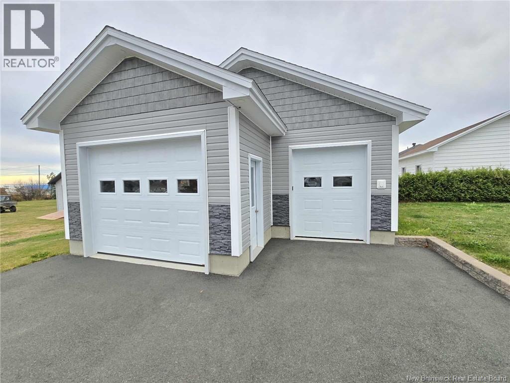 65 Grant Street, Petit-Rocher, New Brunswick  E8J 1G5 - Photo 3 - NB128711