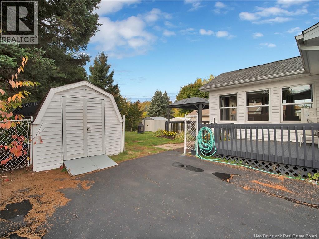 24 Palisade Drive, Moncton, New Brunswick  E1A 6Y1 - Photo 4 - NB128714