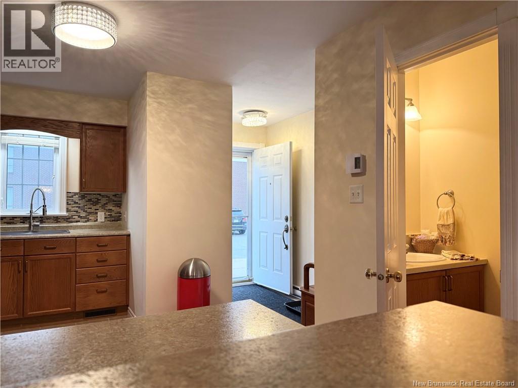 500 Riverside Drive Unit# 1, Fredericton, New Brunswick  E3A 8C2 - Photo 6 - NB128694