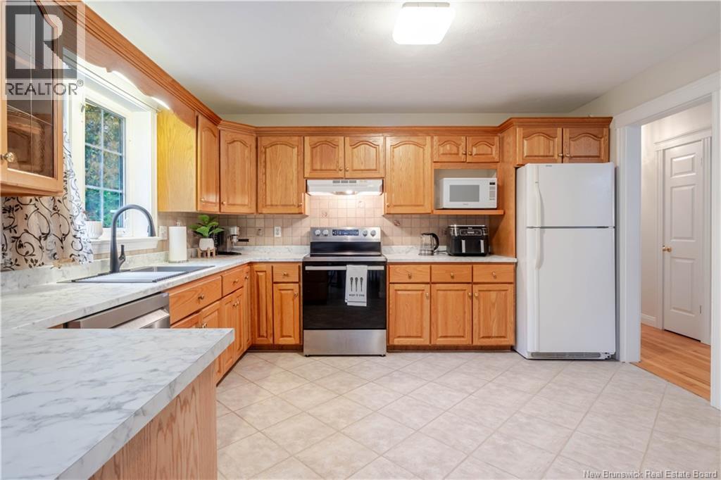 308 Douglas Avenue, Fredericton, New Brunswick  E3A 5T1 - Photo 9 - NB128602