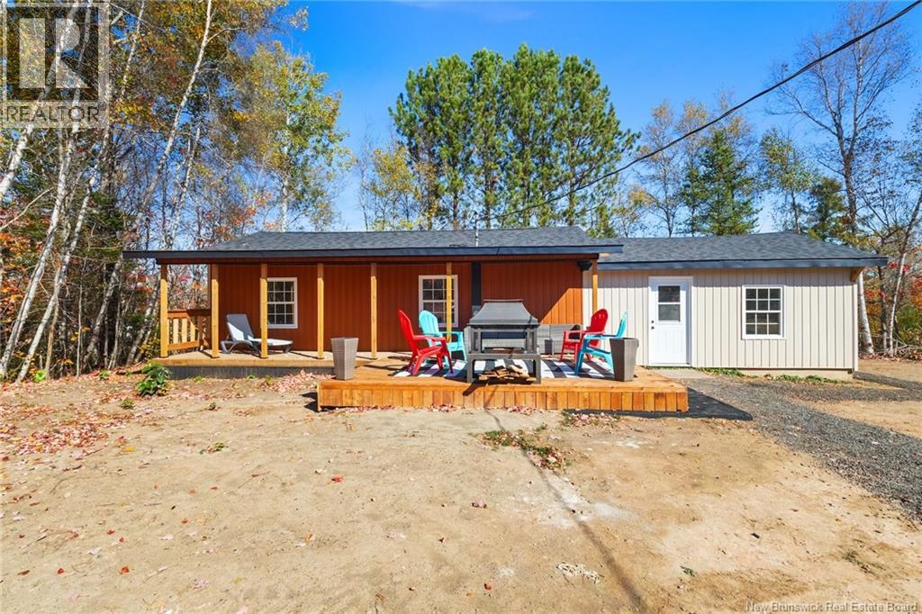 19 Slope Road, Minto, New Brunswick  E4B 3G7 - Photo 2 - NB128754