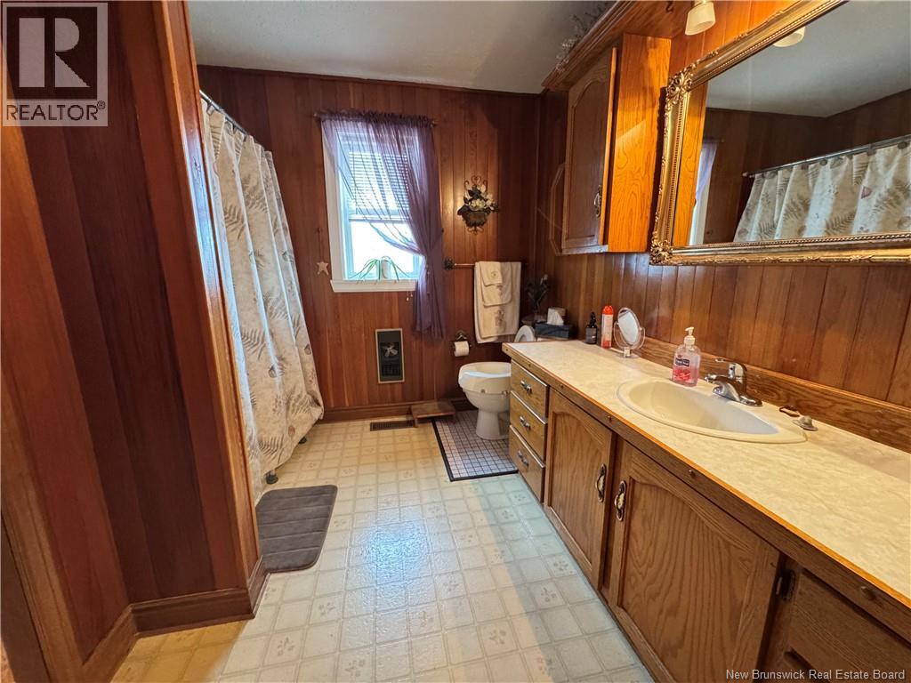 777 Everard H. Daigle Boulevard, Grand-Sault/grand Falls, New Brunswick  E3Z 3C6 - Photo 12 - NB128693