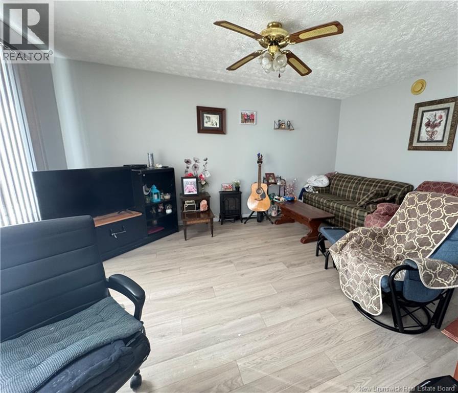 777 Everard H. Daigle Boulevard, Grand-Sault/grand Falls, New Brunswick  E3Z 3C6 - Photo 2 - NB128693