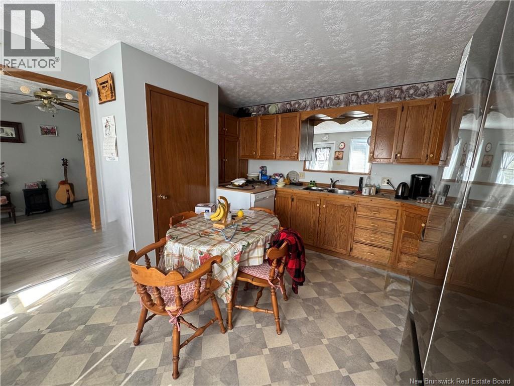 777 Everard H. Daigle Boulevard, Grand-Sault/grand Falls, New Brunswick  E3Z 3C6 - Photo 3 - NB128693