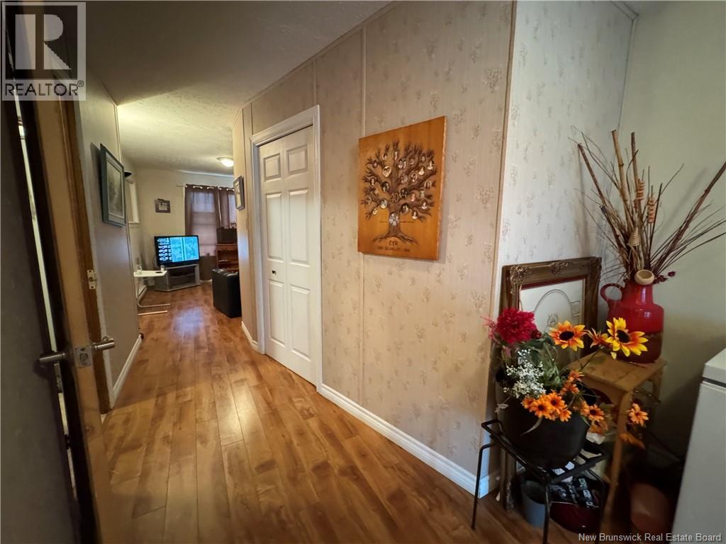 777 Everard H. Daigle Boulevard, Grand-Sault/grand Falls, New Brunswick  E3Z 3C6 - Photo 19 - NB128689