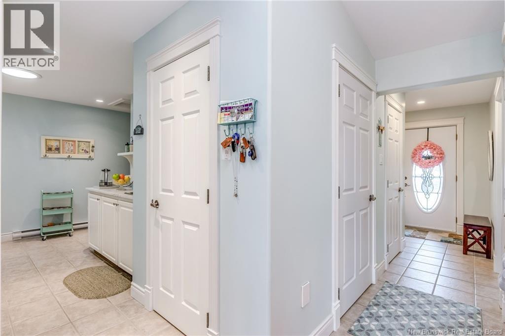 25 Mapleview Drive, Hampton, New Brunswick  E5N 0A6 - Photo 6 - NB128683