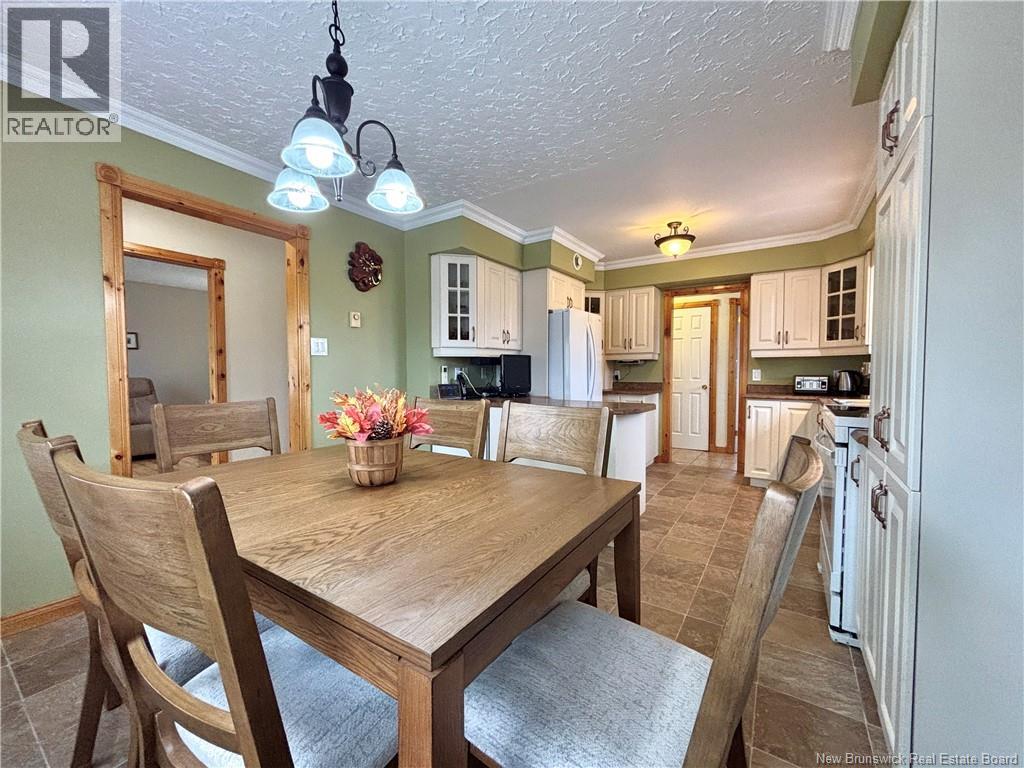 220 Francine, Beresford, New Brunswick  E8K 1N8 - Photo 11 - NB128614