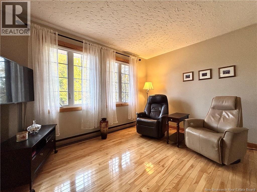 220 Francine, Beresford, New Brunswick  E8K 1N8 - Photo 12 - NB128614