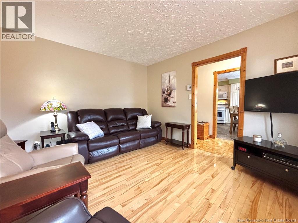 220 Francine, Beresford, New Brunswick  E8K 1N8 - Photo 14 - NB128614