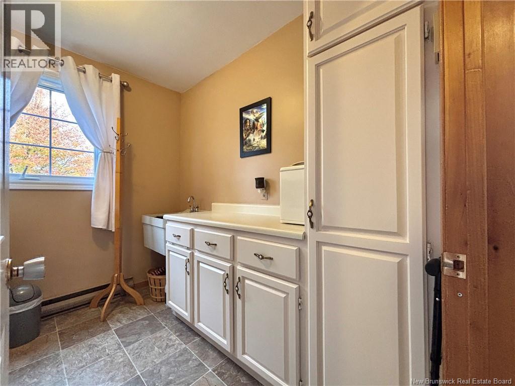 220 Francine, Beresford, New Brunswick  E8K 1N8 - Photo 34 - NB128614