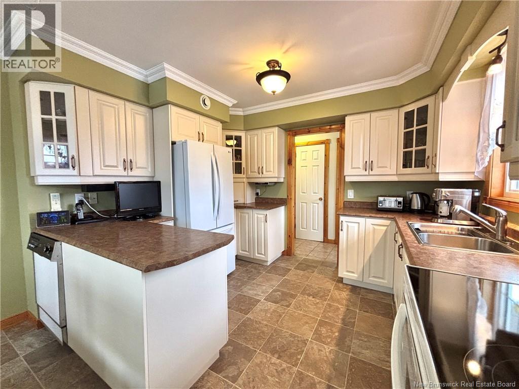 220 Francine, Beresford, New Brunswick  E8K 1N8 - Photo 8 - NB128614