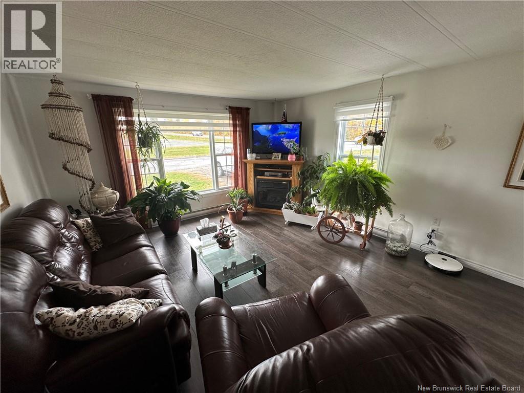 610 College, Bathurst, New Brunswick  E2A 2T6 - Photo 7 - NB128773