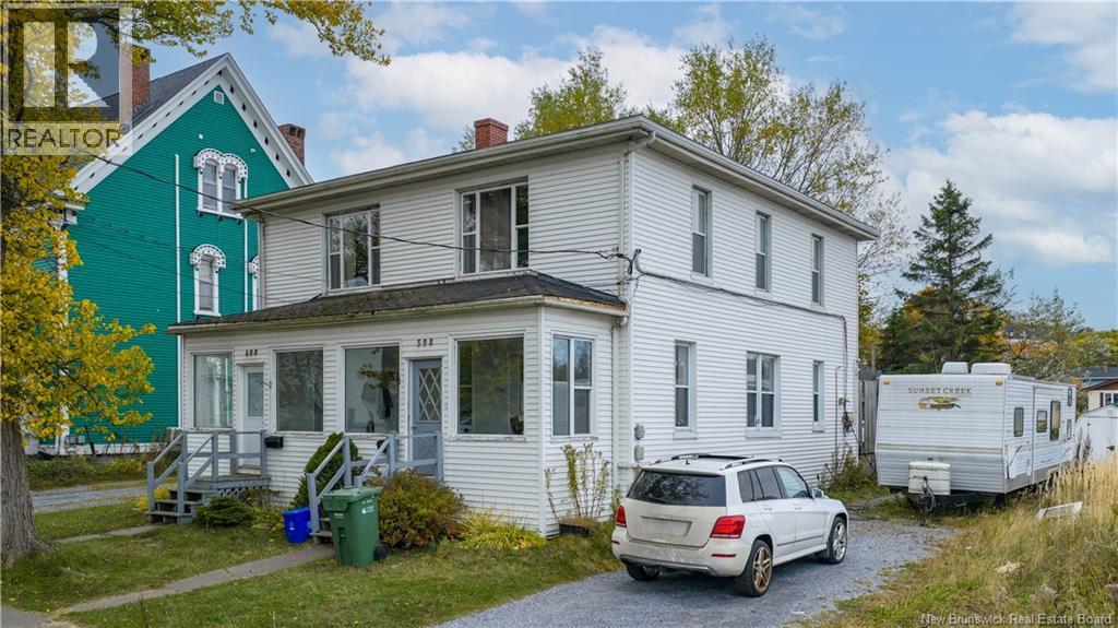 398-400 Algonquin Place, Saint John, New Brunswick  E2M 1N2 - Photo 1 - NB128815