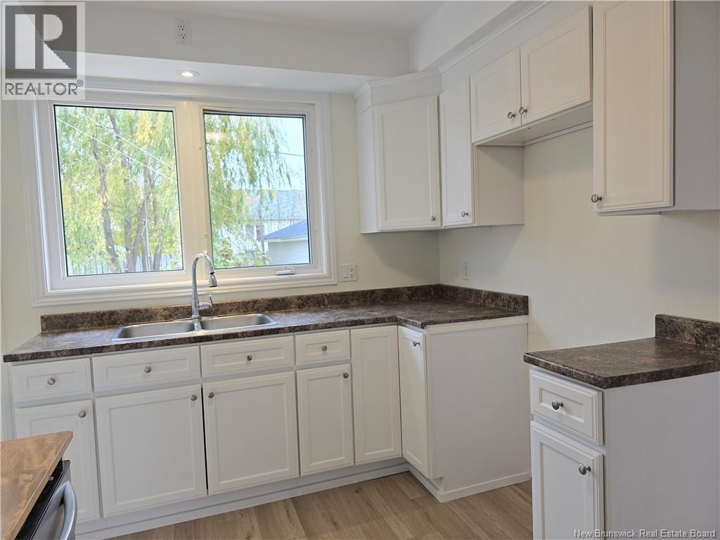 485 Varrily, Bathurst, New Brunswick  E8K 1W3 - Photo 14 - NB128777