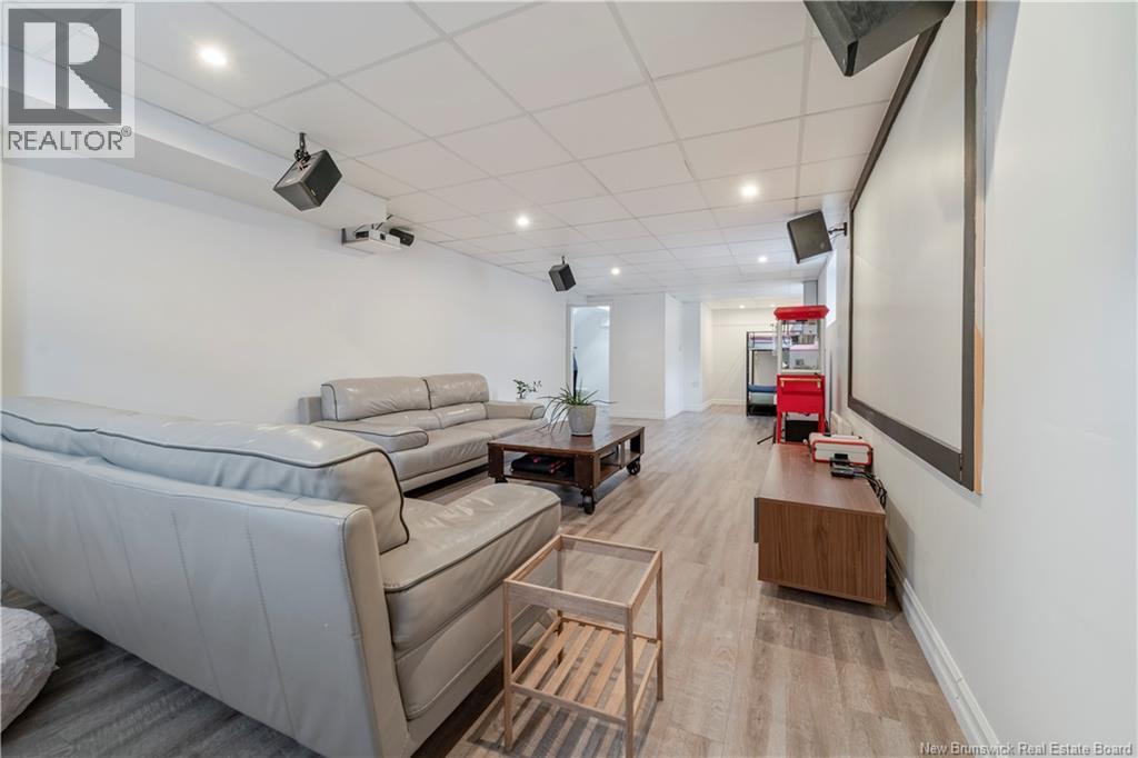 256 Rue Foulem Street, Caraquet, New Brunswick  E1W 1A4 - Photo 31 - NB127963