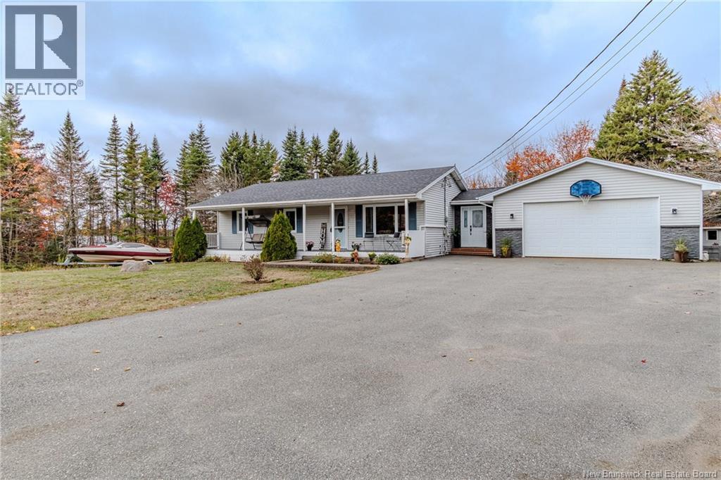 8 Oak Street, Willow Grove, New Brunswick