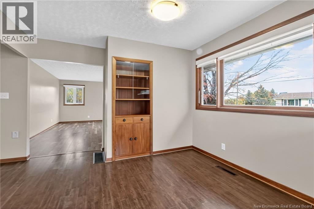 90 Boyd Street, Salisbury, New Brunswick  E4J 2A5 - Photo 6 - NB128841
