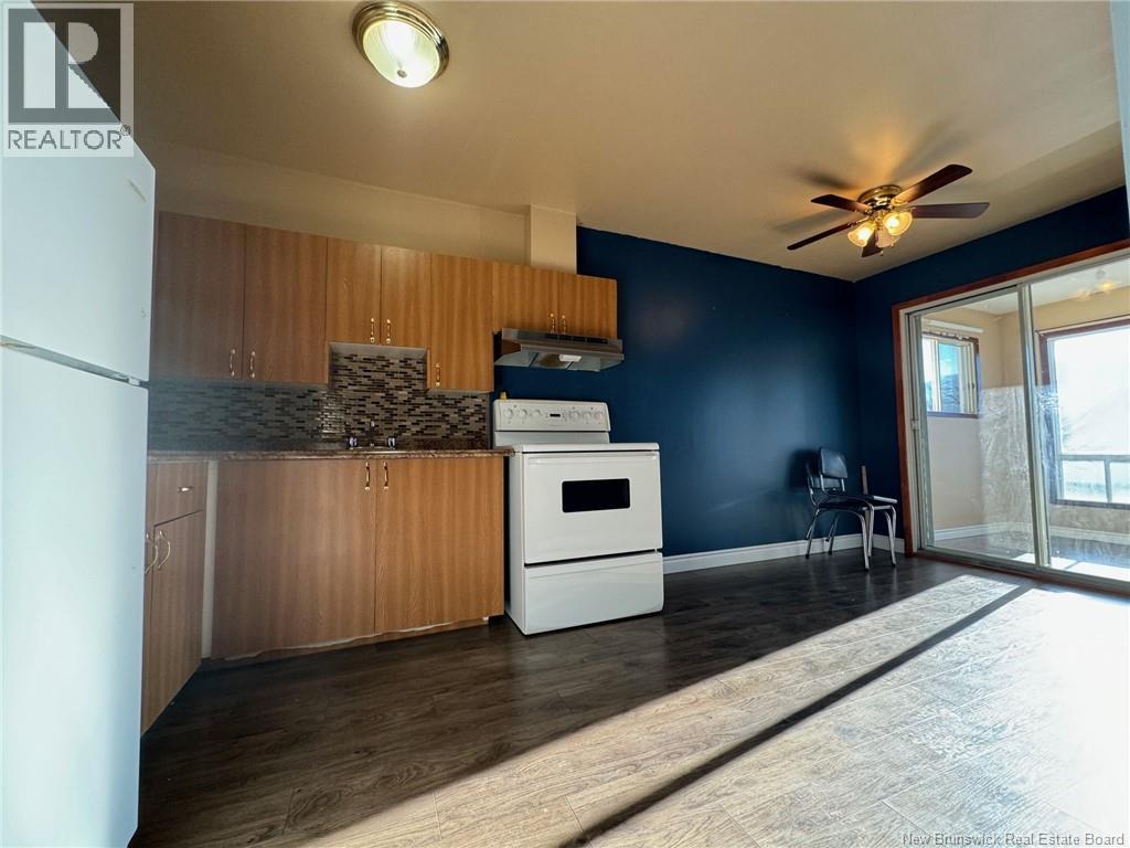 100 Dover Street, Campbellton, New Brunswick  E3N 1P8 - Photo 3 - NB128814