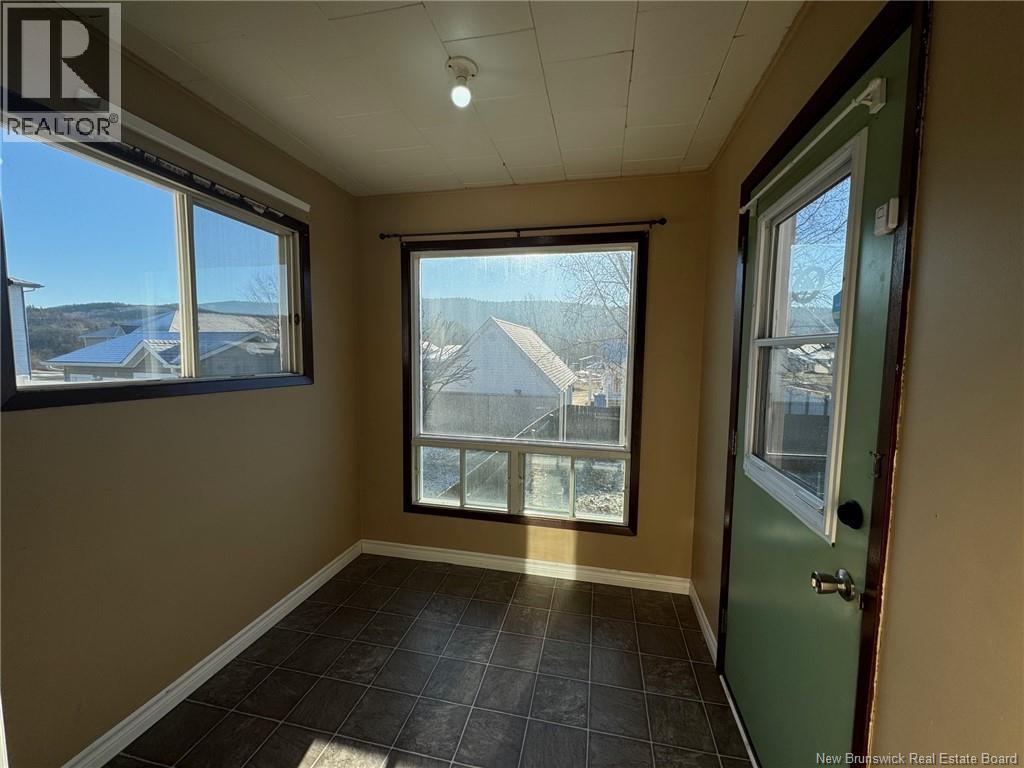 100 Dover Street, Campbellton, New Brunswick  E3N 1P8 - Photo 5 - NB128814